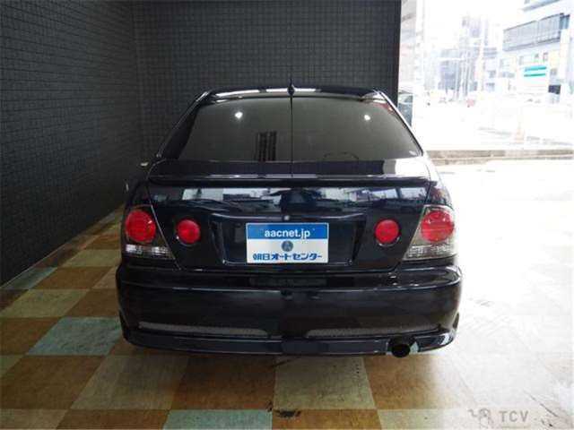 2001 Toyota Altezza