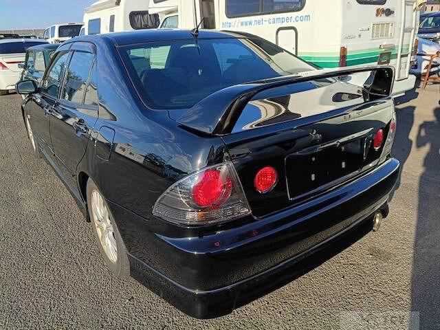2003 Toyota Altezza