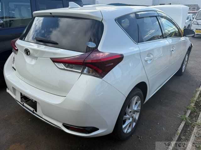 2017 Toyota Auris