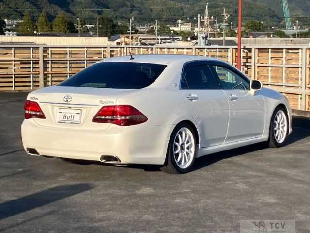 2008 Toyota Crown