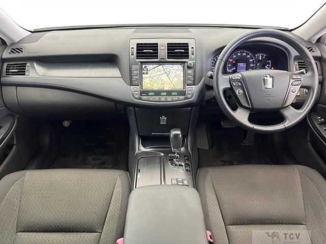 2009 Toyota Crown