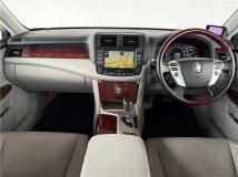 2010 Toyota Crown