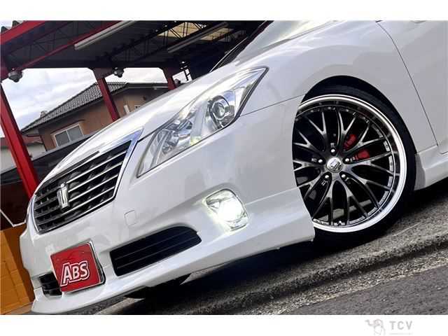 2011 Toyota Crown