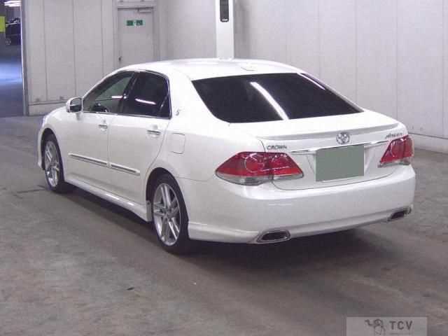 2012 Toyota Crown