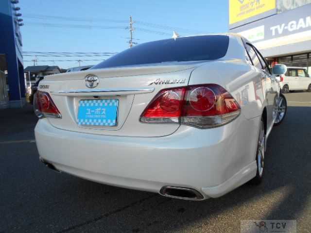 2012 Toyota Crown
