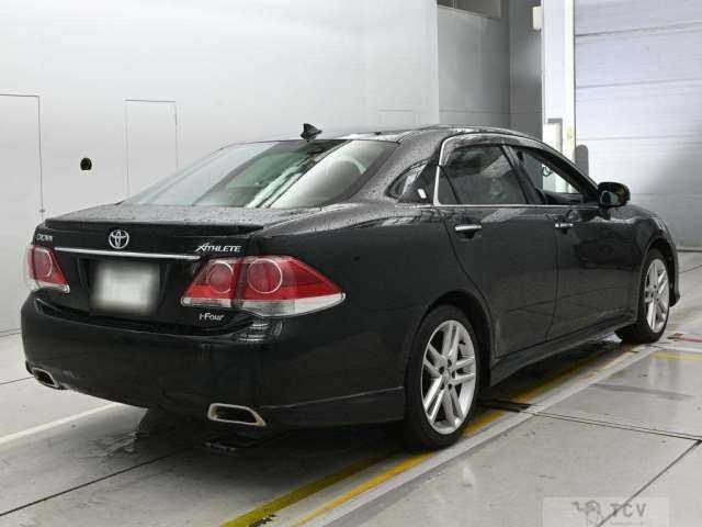 2012 Toyota Crown