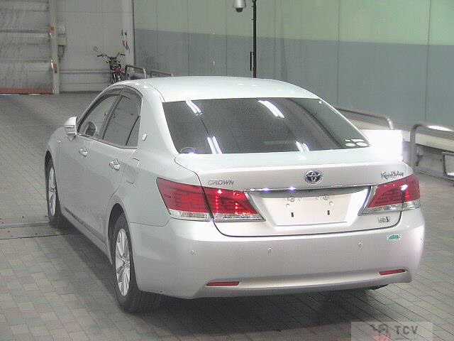 2013 Toyota Crown
