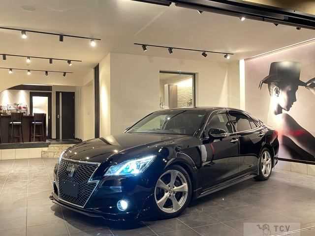 2013 Toyota Crown