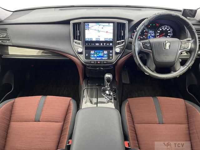 2013 Toyota Crown