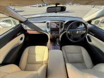 2014 Toyota Crown