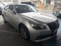2015 Toyota Crown
