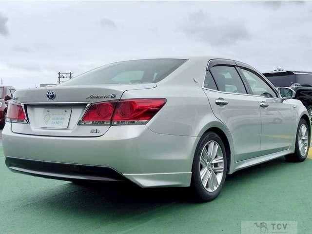 2015 Toyota Crown
