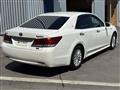 2015 Toyota Crown