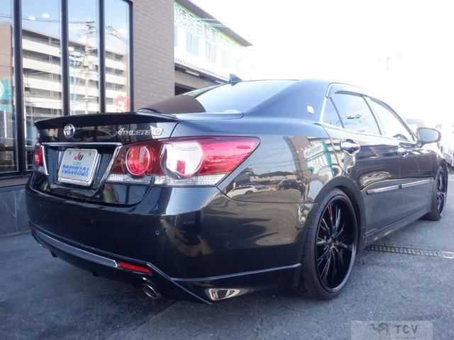 2015 Toyota Crown