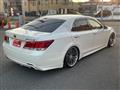 2016 Toyota Crown