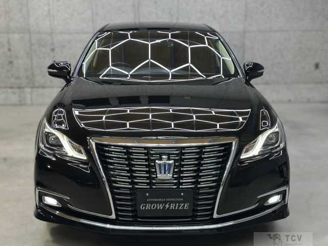 2016 Toyota Crown