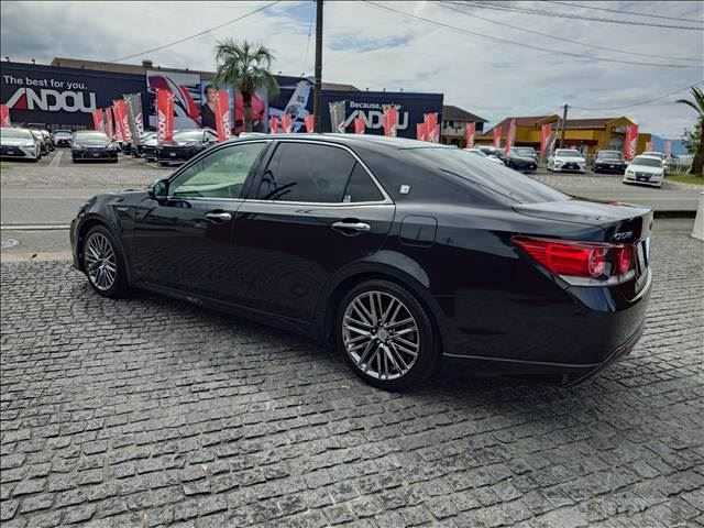 2017 Toyota Crown