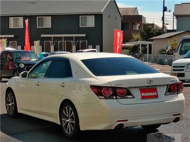 2018 Toyota Crown