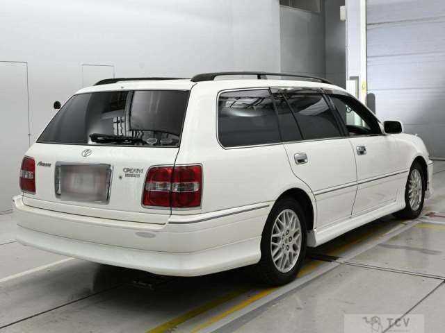 2004 Toyota Crown Estate