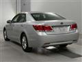 2013 Toyota Crown Hybrid