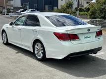 2013 Toyota Crown Hybrid