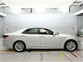 2013 Toyota Crown Hybrid