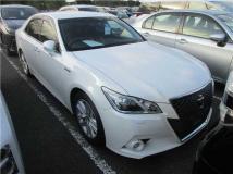 2013 Toyota Crown Hybrid