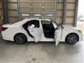 2013 Toyota Crown Hybrid