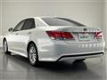 2013 Toyota Crown Hybrid