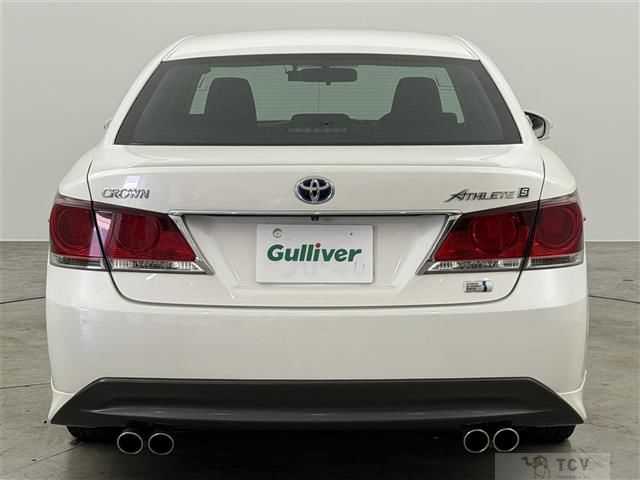 2013 Toyota Crown Hybrid