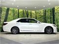 2013 Toyota Crown Hybrid