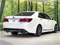 2013 Toyota Crown Hybrid