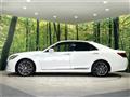 2013 Toyota Crown Hybrid