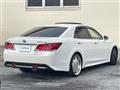 2013 Toyota Crown Hybrid