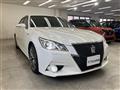2013 Toyota Crown Hybrid