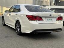 2014 Toyota Crown Hybrid