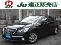 2014 Toyota Crown Hybrid