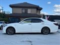 2014 Toyota Crown Hybrid