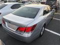 2015 Toyota Crown Hybrid