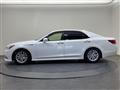 2015 Toyota Crown Hybrid