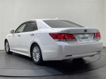 2015 Toyota Crown Hybrid