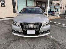 2015 Toyota Crown Hybrid