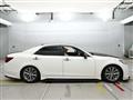 2015 Toyota Crown Hybrid