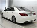 2015 Toyota Crown Hybrid