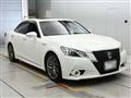 2015 Toyota Crown Hybrid