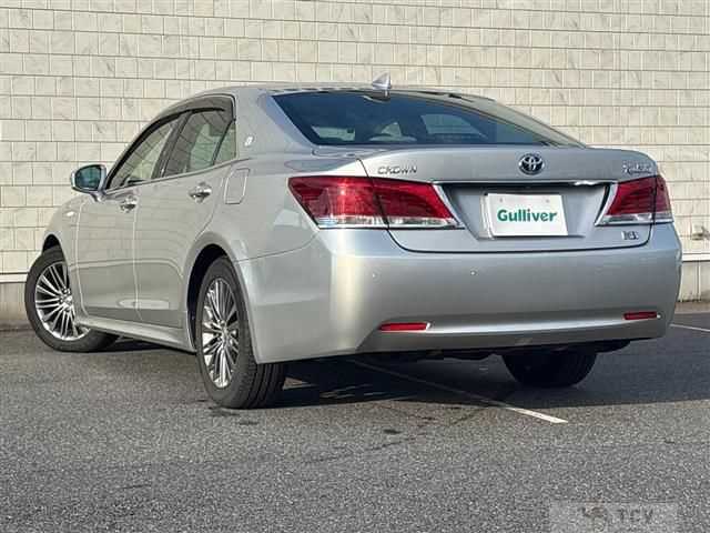 2015 Toyota Crown Hybrid