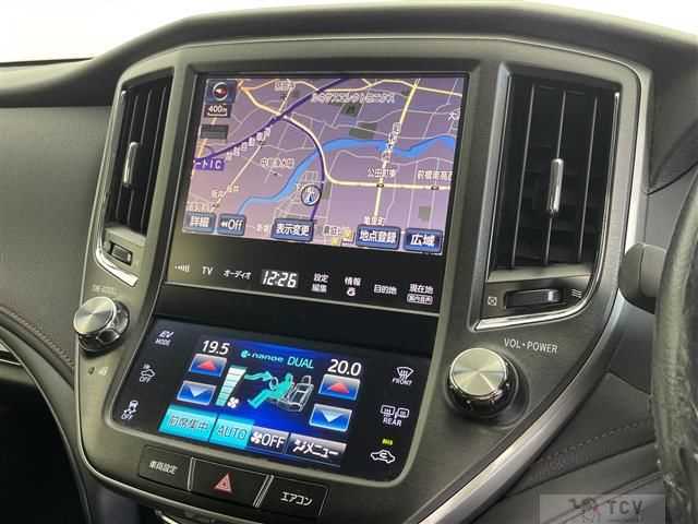 2015 Toyota Crown Hybrid