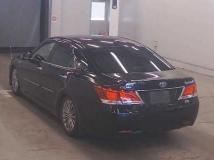 2016 Toyota Crown Hybrid