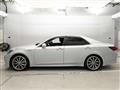 2016 Toyota Crown Hybrid