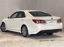 2016 Toyota Crown Hybrid